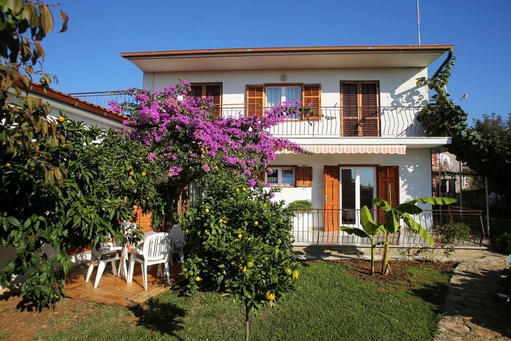 Apartments Leo Rovinj Exterior photo